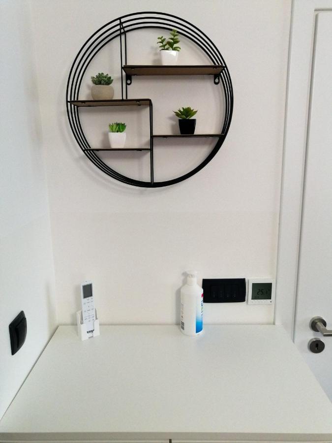 Evita Studio Apartment Karlovac Exteriör bild